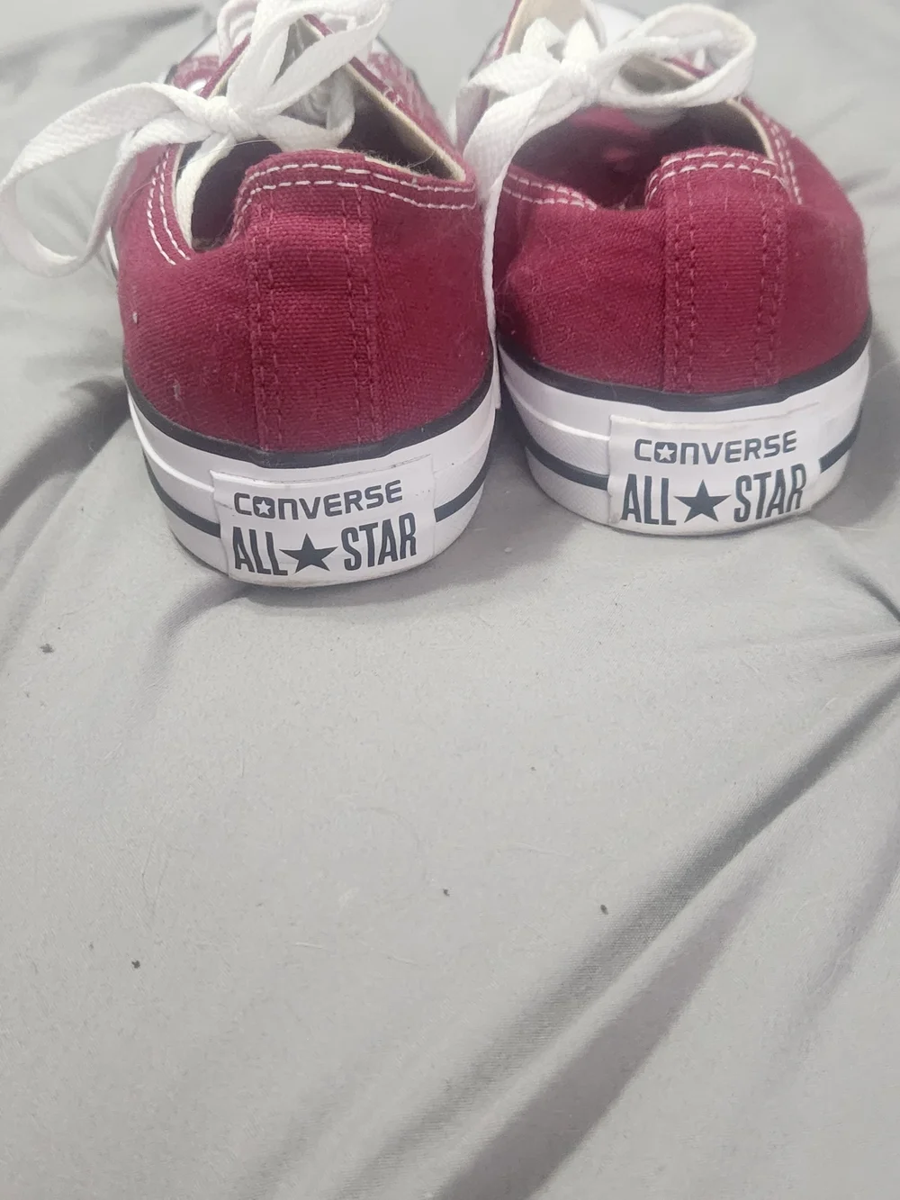Converse Womens Chuck Taylor Low-Top Sneakers in Burgundy with White Laces